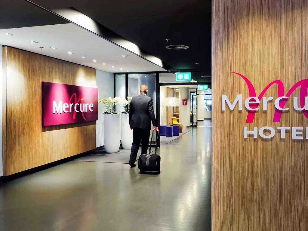 Mercure Hotel Schiphol Terminal Amsterdam Airport Schiphol Bagian luar foto